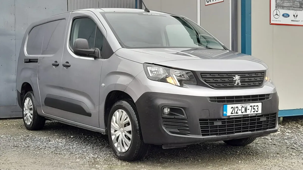 212 Peugeot Partner 1.5 blue hdi 100 lwb - Image 1
