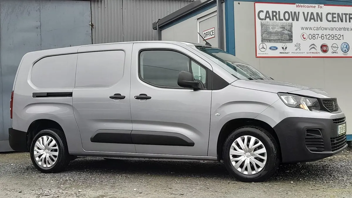 212 Peugeot Partner 1.5 blue hdi 100 lwb - Image 2