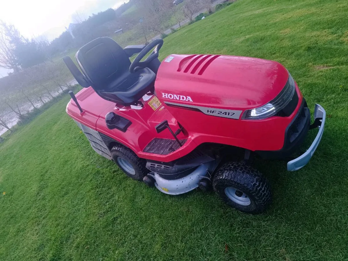 Ride on mower - Image 1