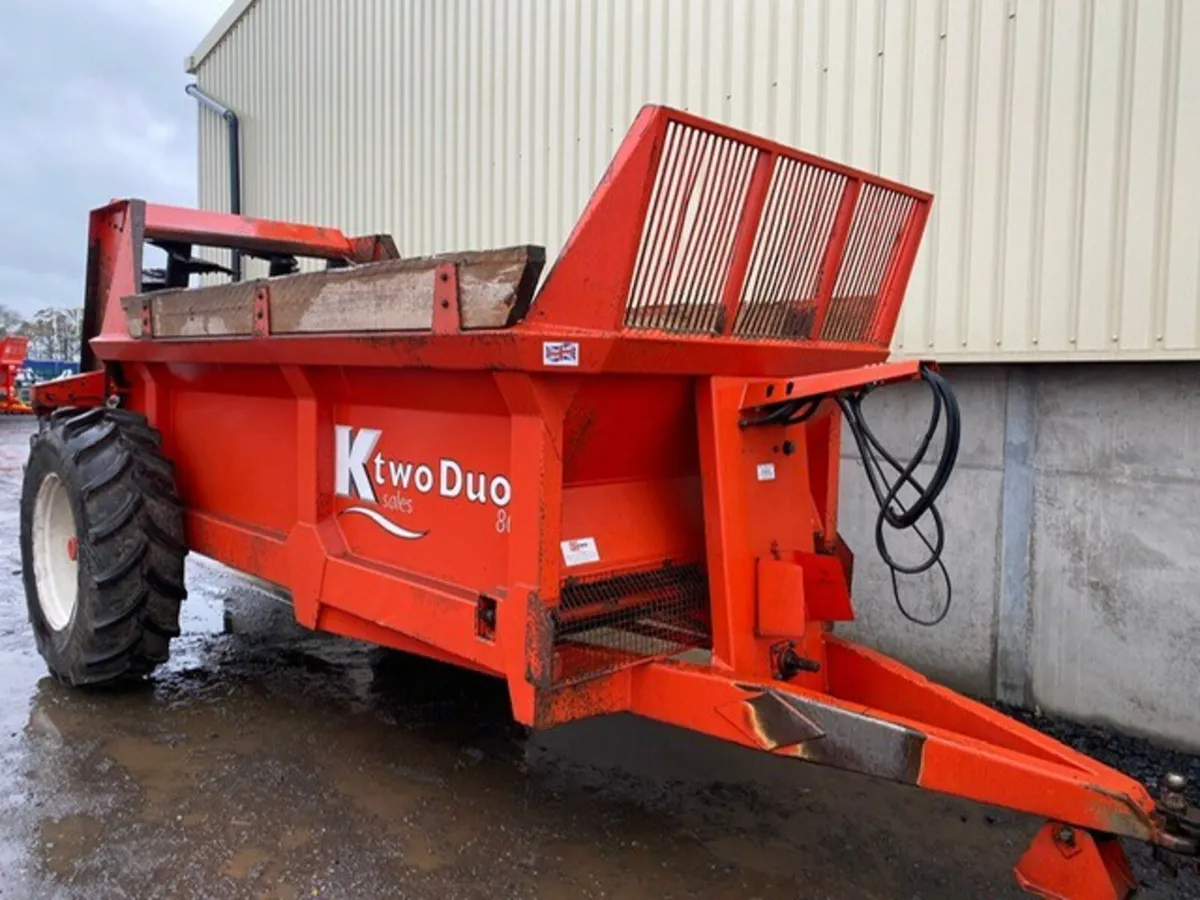 K-TWO 800 REAR DISCHARGE SPREADER: 11018704 - Image 1