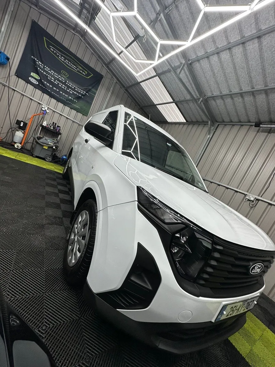 Transit courier 2025 - Image 2