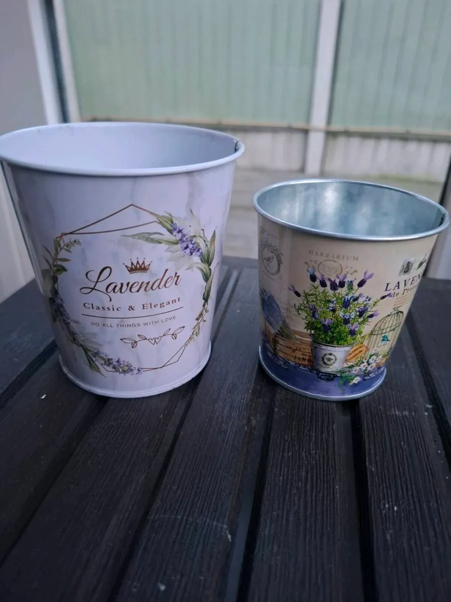 Containers - Image 2