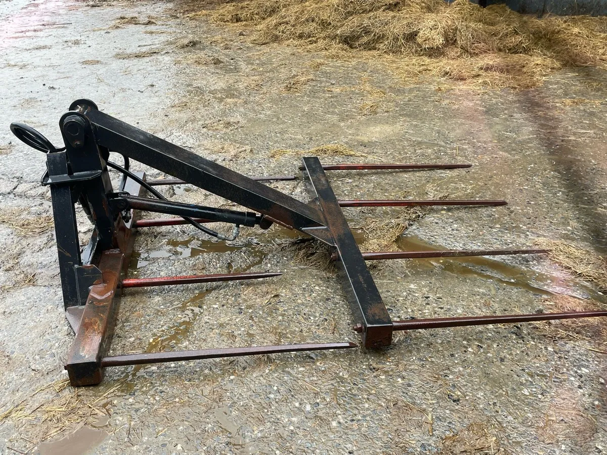 Bale carrier - Image 3