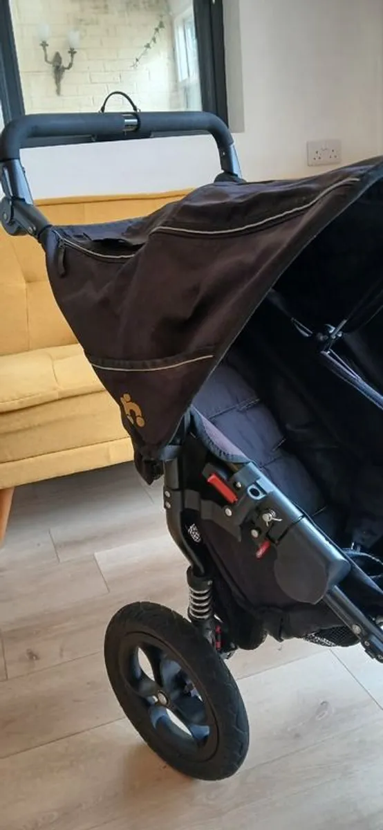 Double Buggy Out n About Double Nipper - Superb condition - Image 3