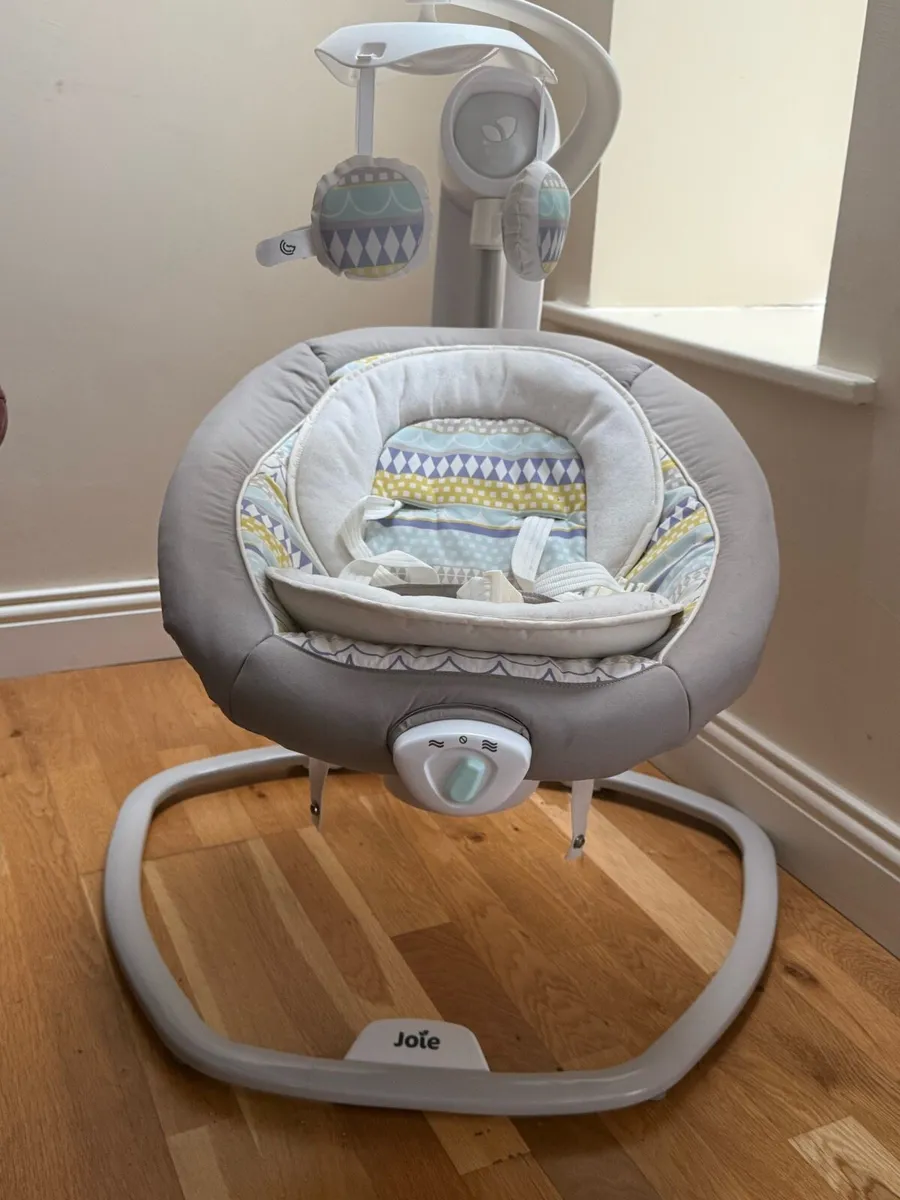 Joie serina swivel swing - Image 2