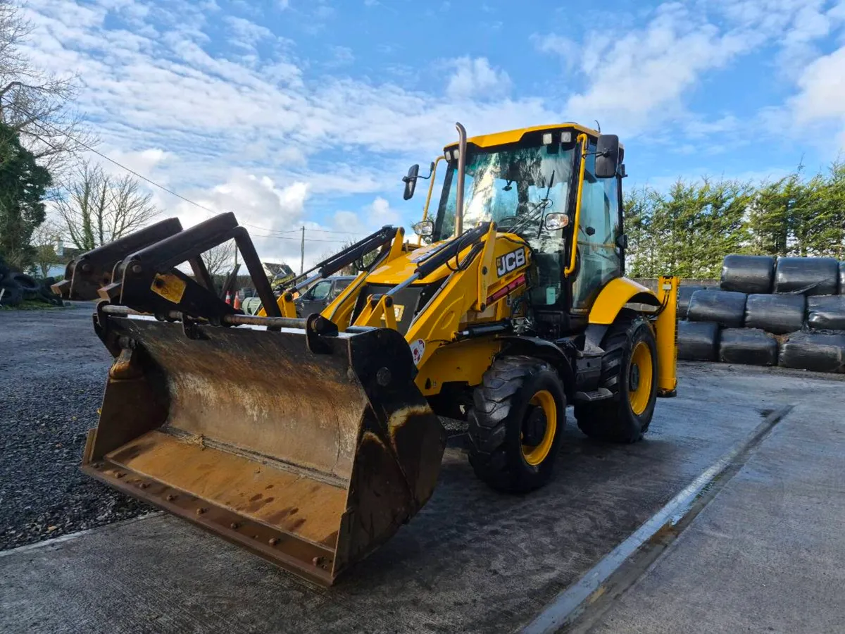 JCB 3CX servo controls - Image 2