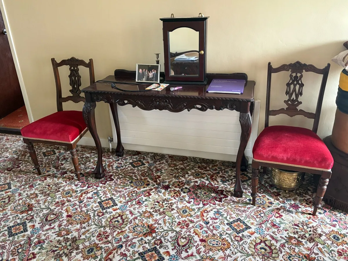 Hall table and chairs - Image 2