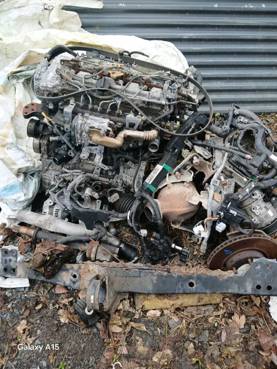 Toyota avensis 2012 engine - Image 2