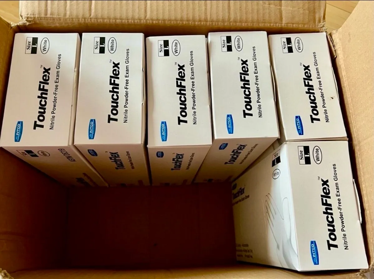 White Nitrile Gloves - Image 3