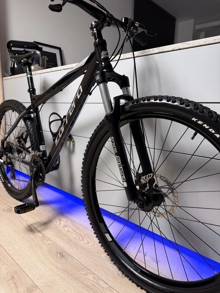 Carrera Vengeance Bike - Image 4