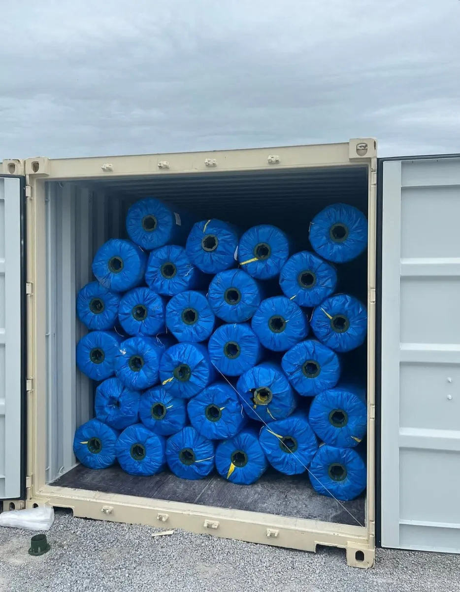 New 40mm artificial grass - Image 1