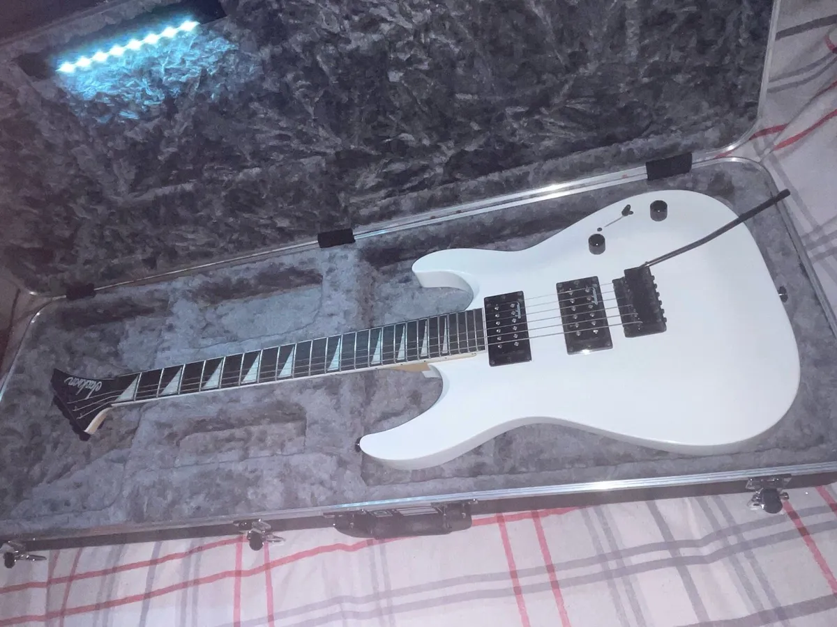 Jackson JS22 Dinky - Image 2