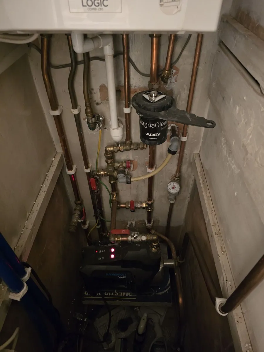 Ideal Logic Combi C30 Boiler + MagnaClean Filter ( - Image 2