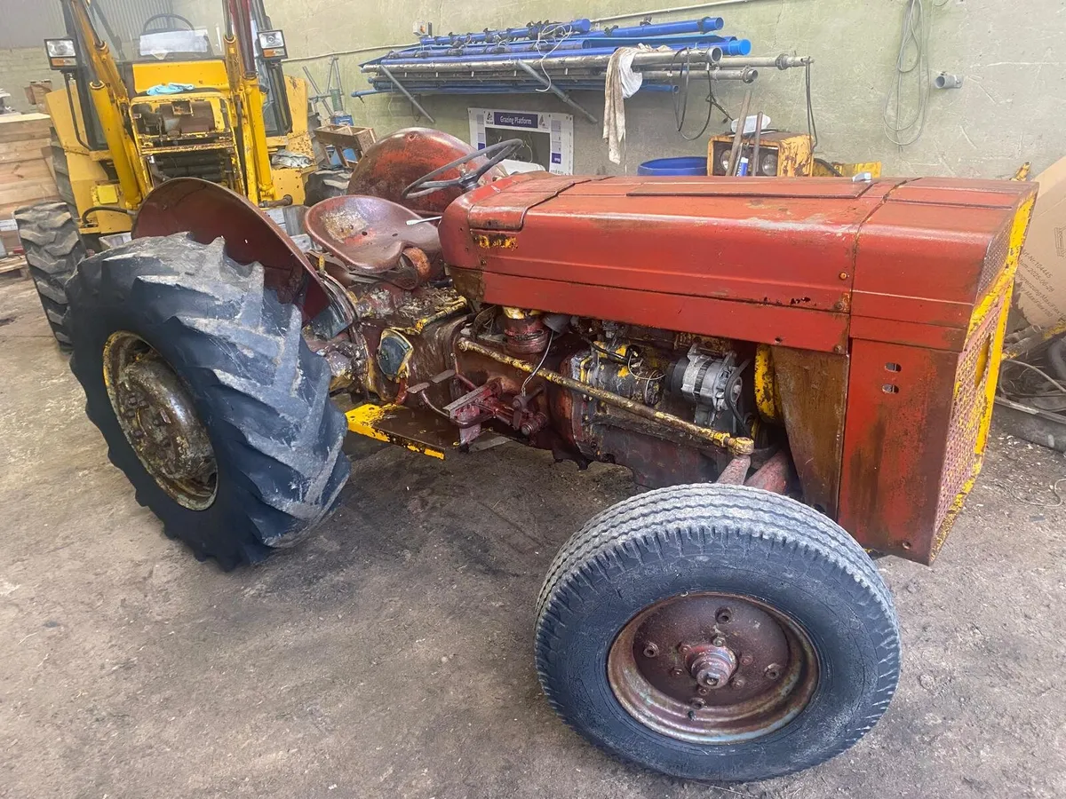 Massey ferguson 135 industrial tractor - Image 1