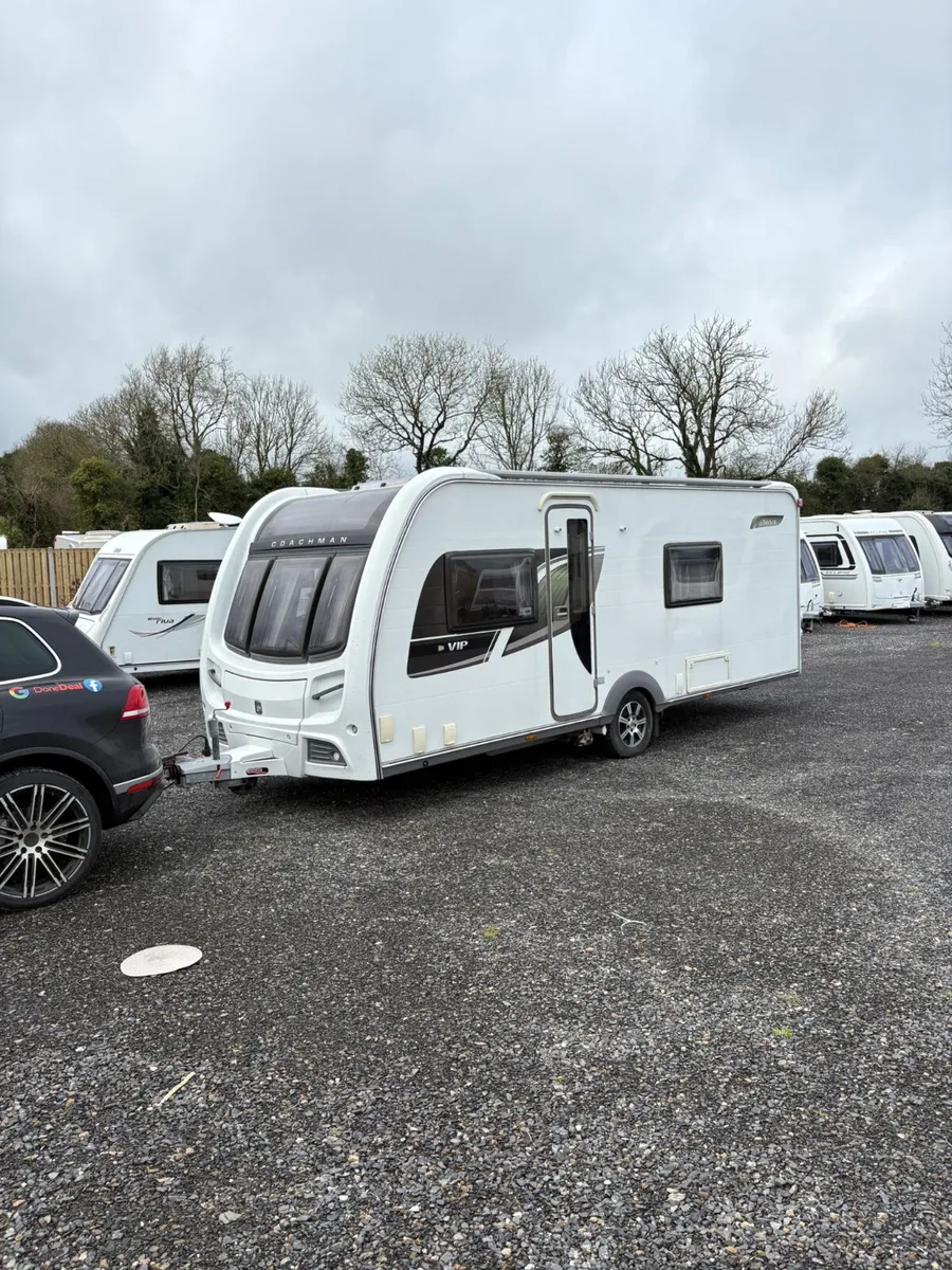 Coachman 4 Berth Twin Fixed Single Beds Caravan - Image 1