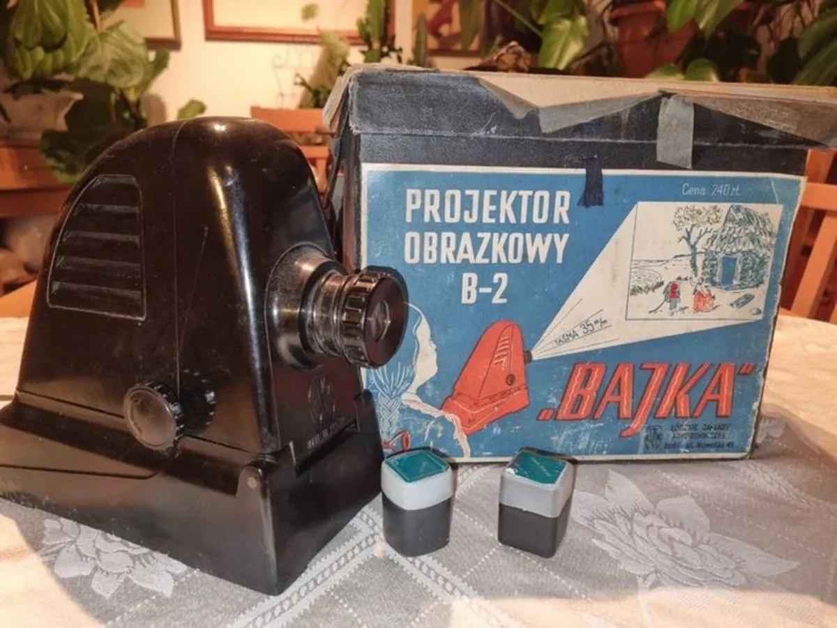 Vintage Polish Picture Projector - Image 1