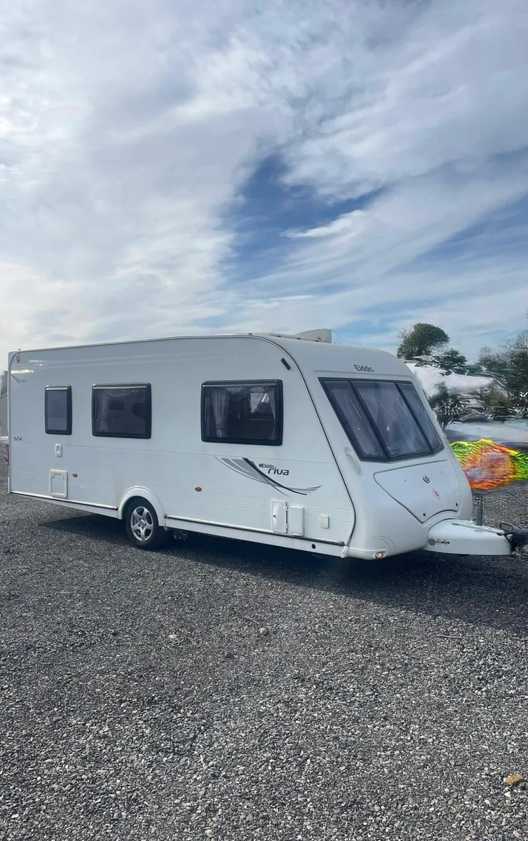 STUNNING 2011 Elddis Crusader 4 Berth Caravan - Image 3