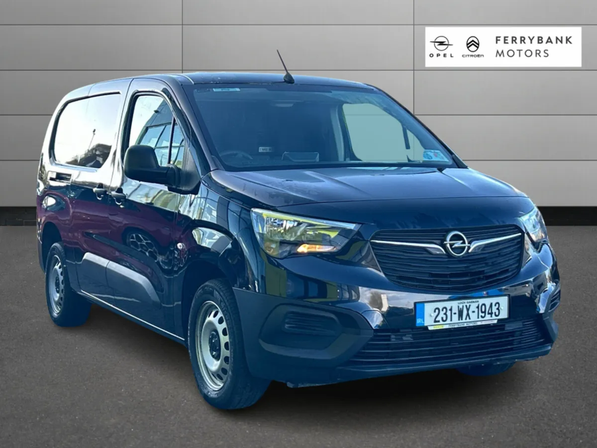 Opel Combo KOMFORT L2H1 100PS D-6SP 4DR - Image 1