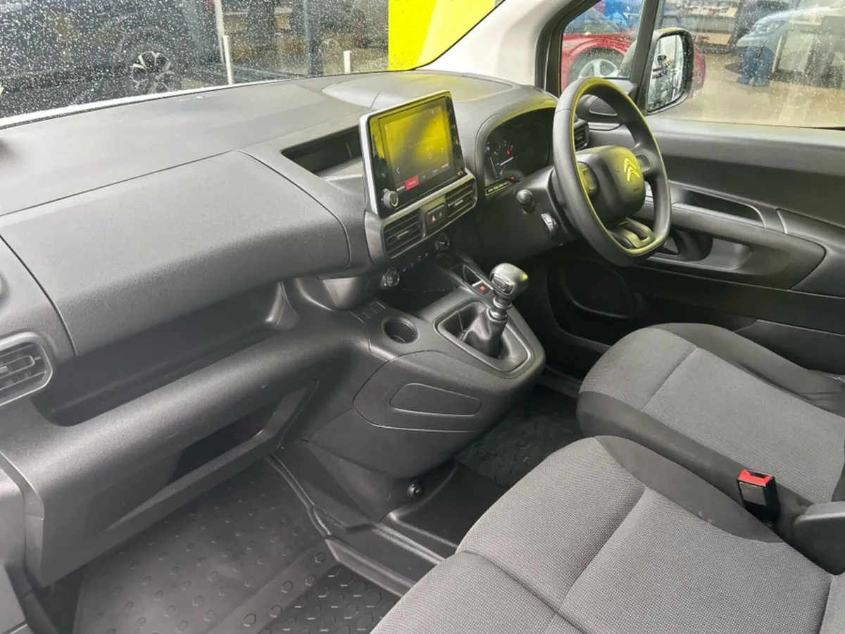 Citroen Berlingo LX BLUEHDI 100 MWB 65 650KG MY22. - Image 4