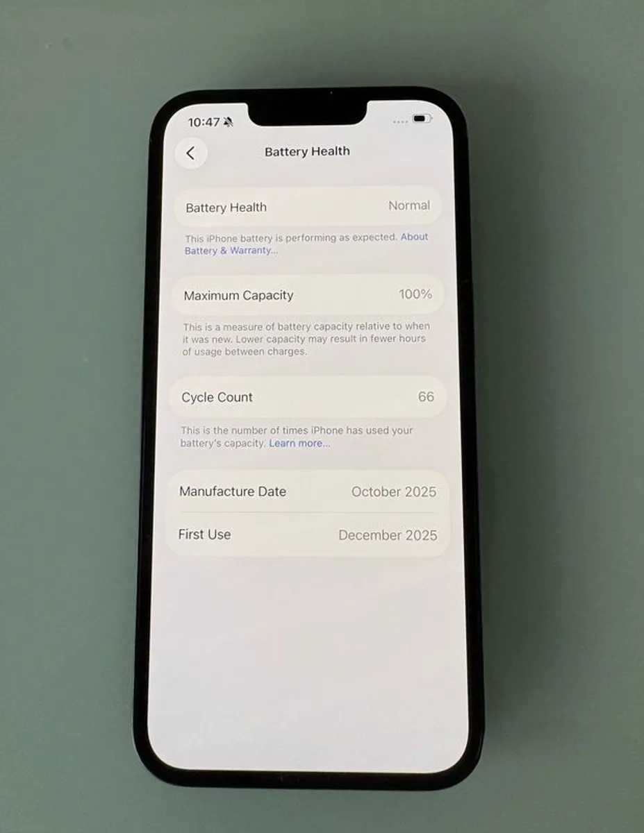 Apple iPhone 16e - Black - Image 3