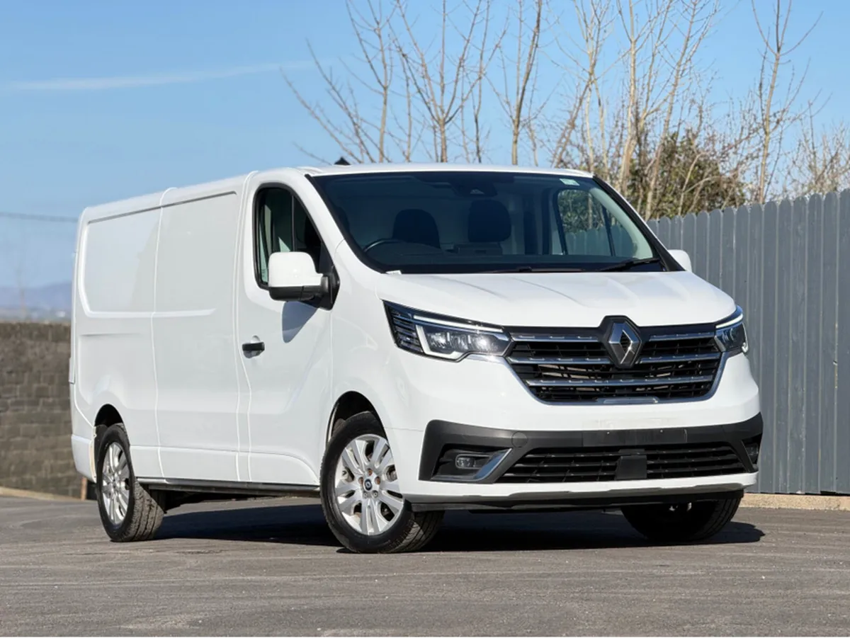 Renault Trafic HIGH SPEC… - Image 1