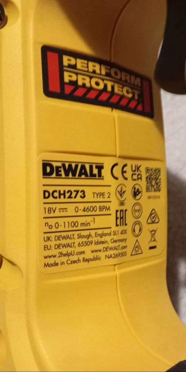 DeWalt dch273 SDS Drill - Image 4