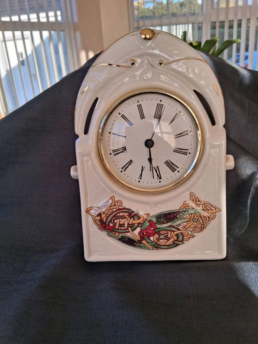 Vintage CRE Irish Porcelain Mantel Clock - Image 1