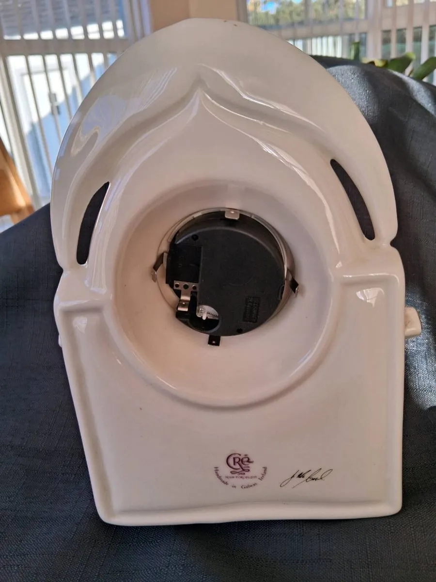 Vintage CRE Irish Porcelain Mantel Clock - Image 2