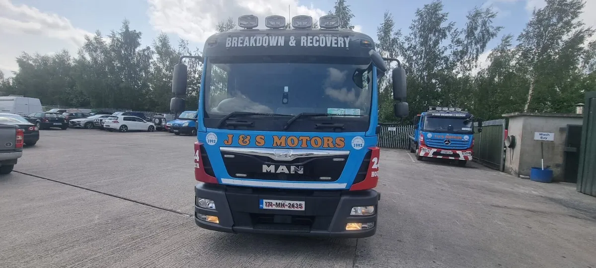 2017 MAN RECOVERY TRUCK - Image 2