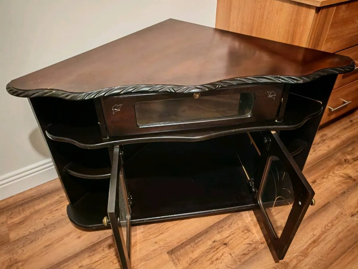 Corner tv unit - Image 1