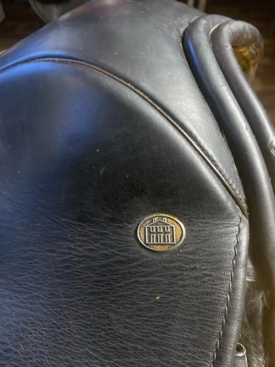 17” WIDE Black Leather GP saddle - Image 3
