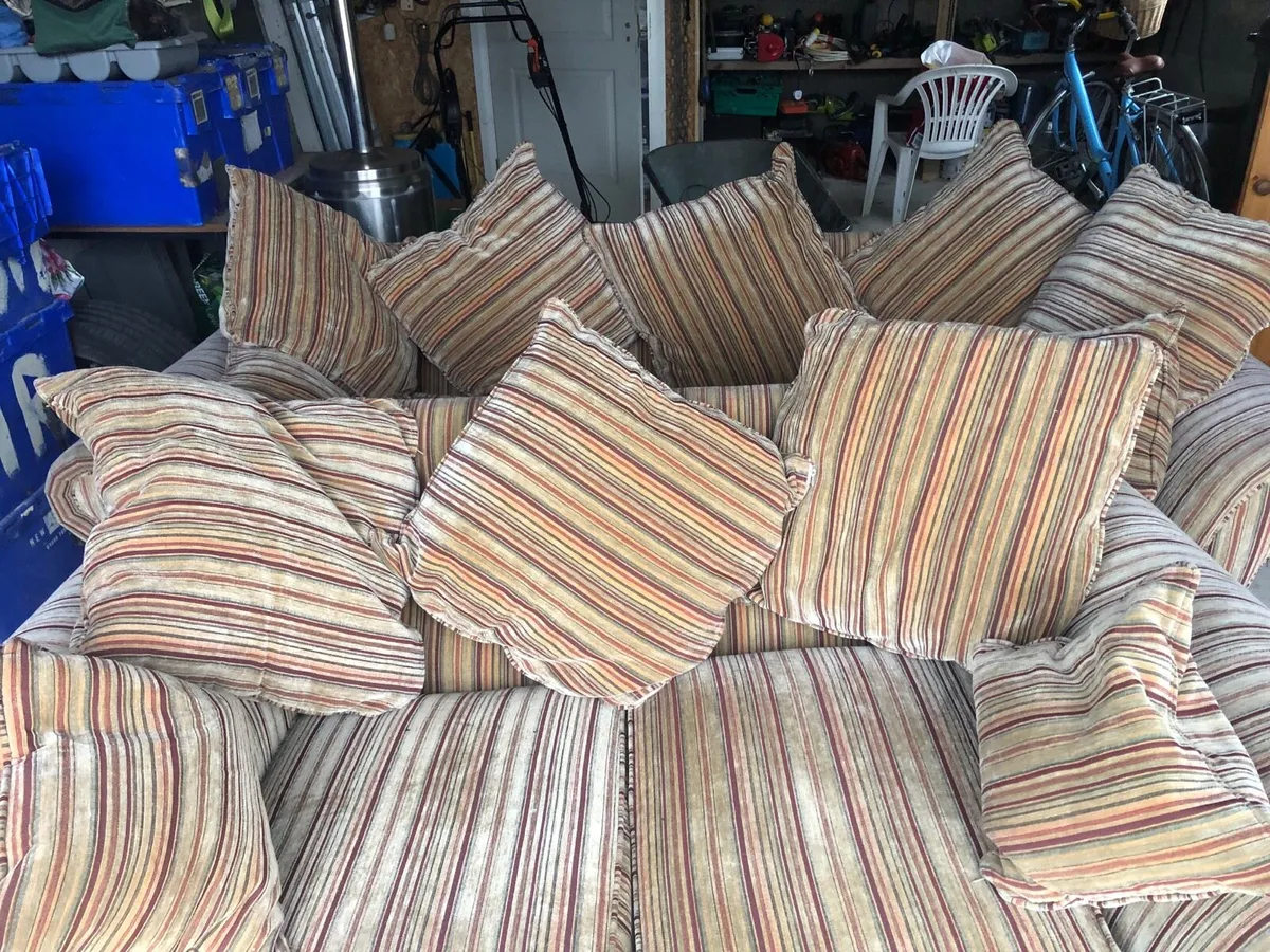 2+3 Seater Couches - Image 2