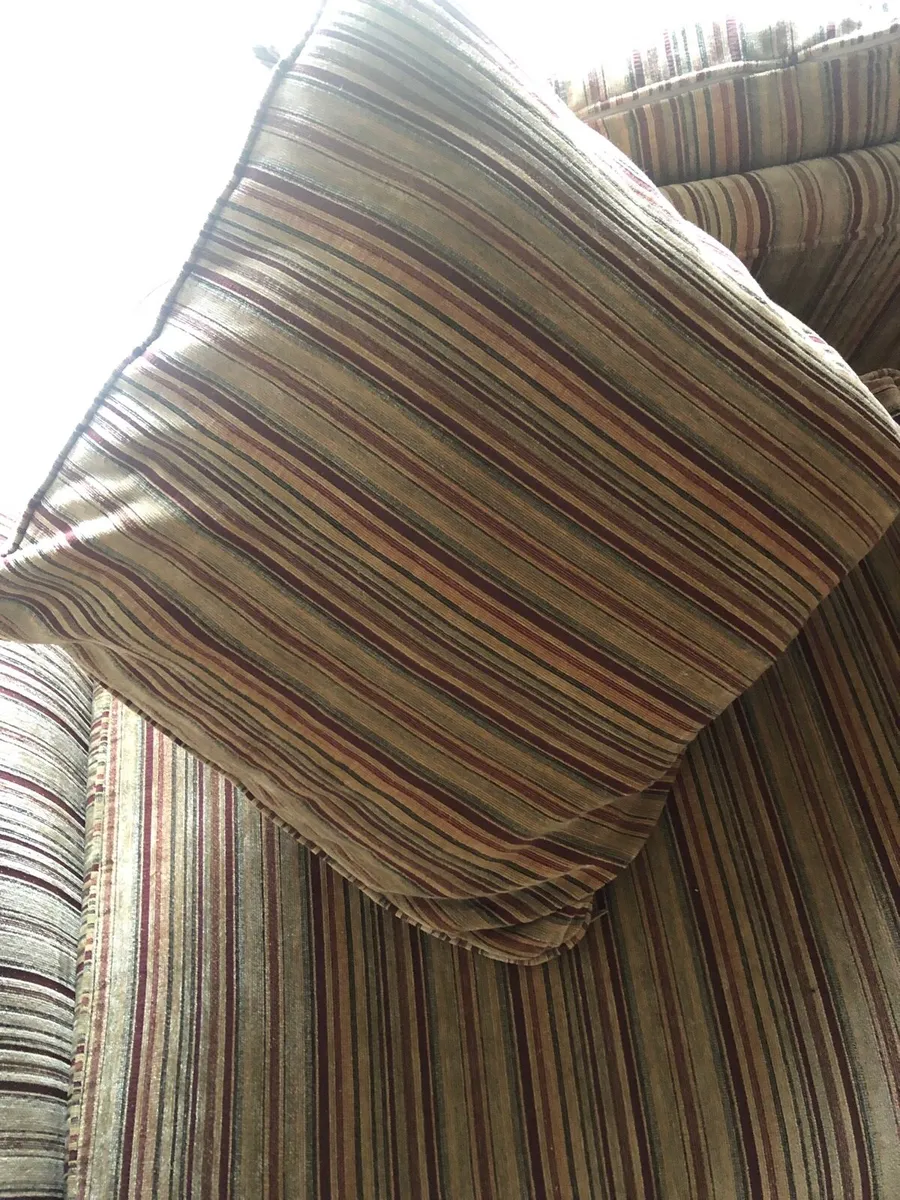 2+3 Seater Couches - Image 4