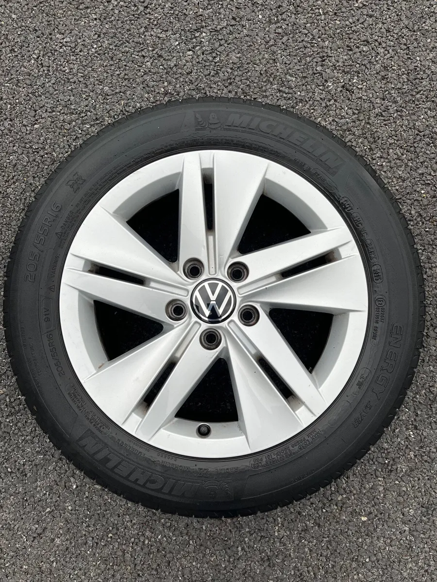 16” GENUINE VOLKSWAGEN GOLF ALLOY WHEELS & TYRES F - Image 3