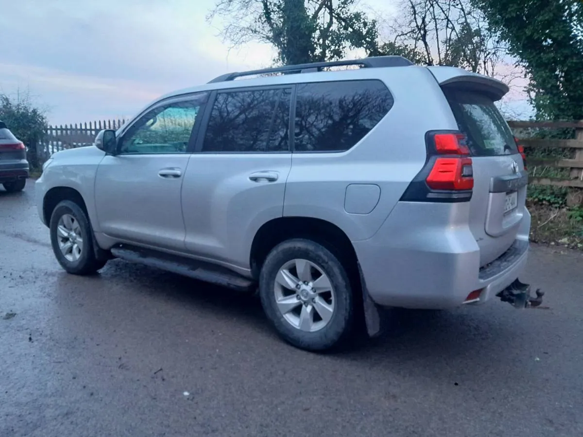 Toyota landcruiser - Image 3