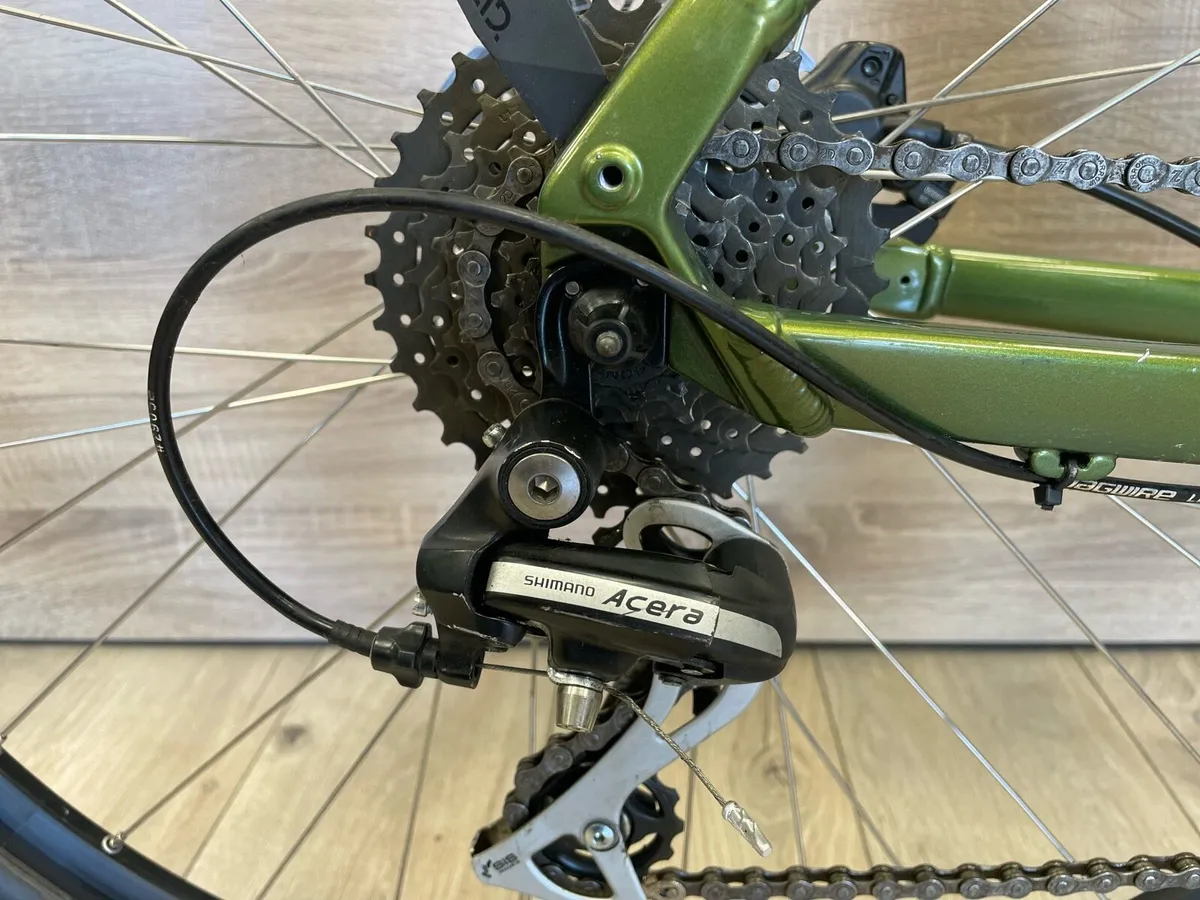 Cube nature hybrid bike (As new) - Image 4