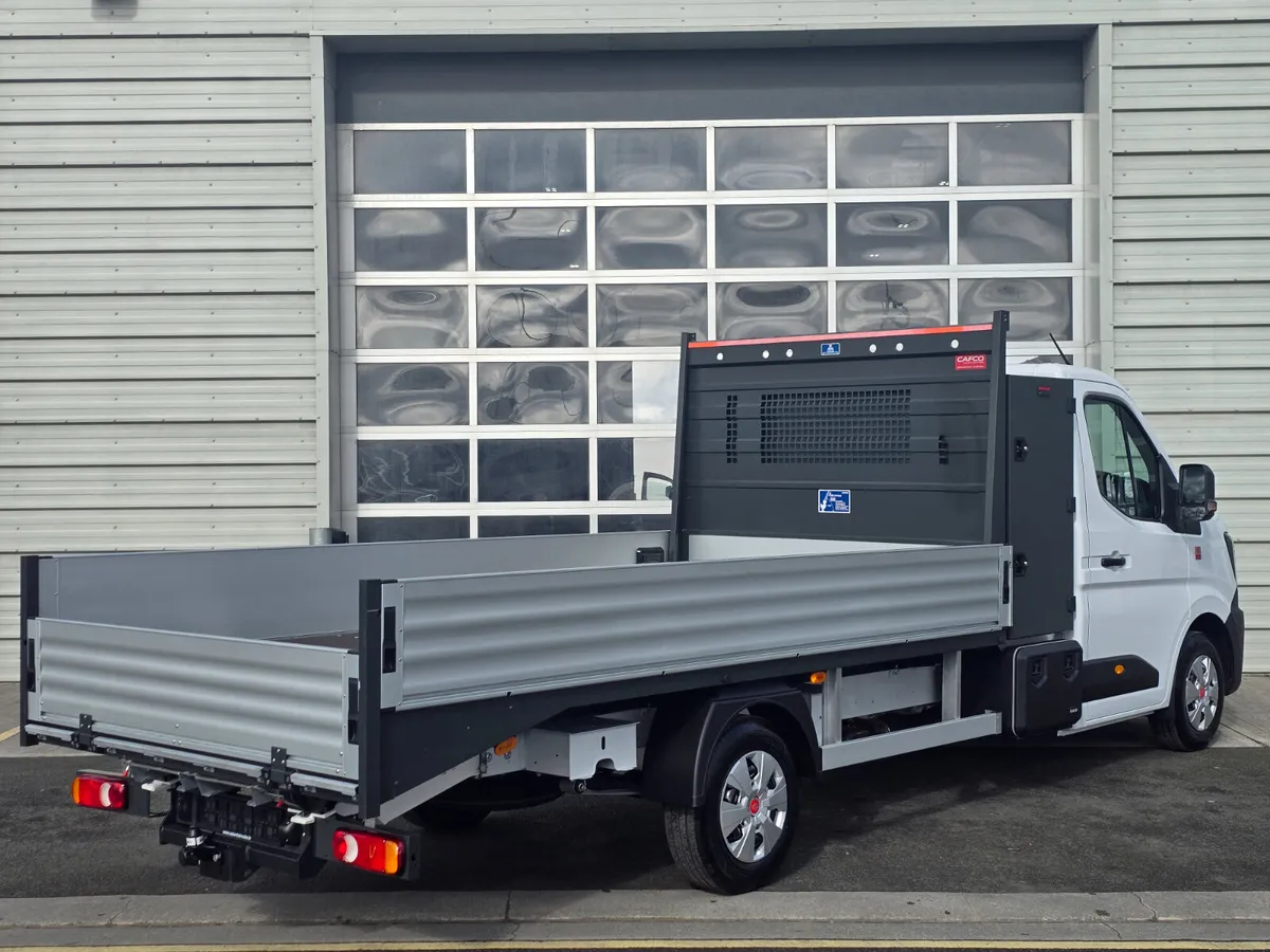 Renault Master Red Edition Dropside - Image 3