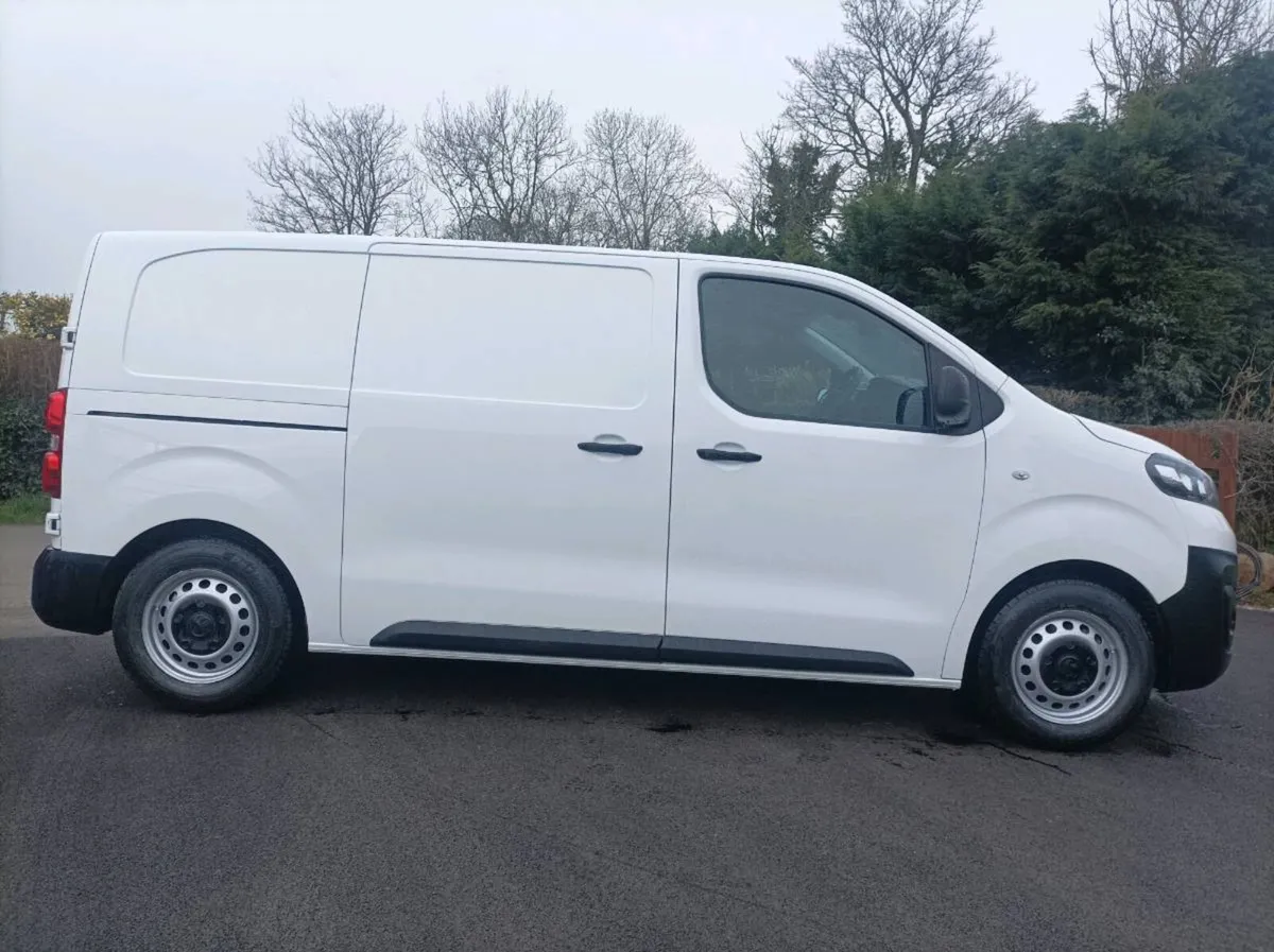 2022 VAUXHALL VIVARO DYNAMIC 120BHP *NO VAT* - Image 2