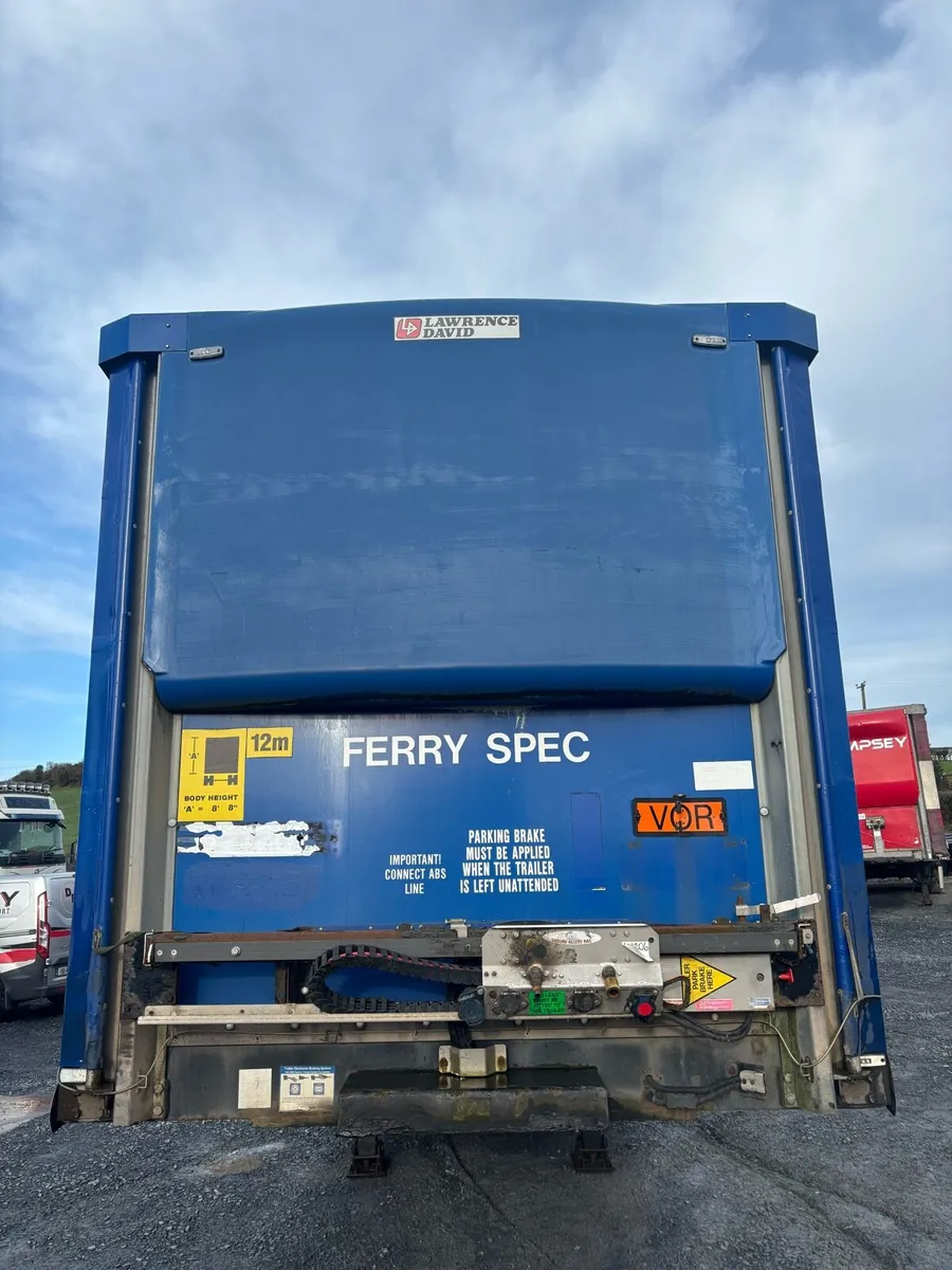 Curtain sider trailer - Image 4