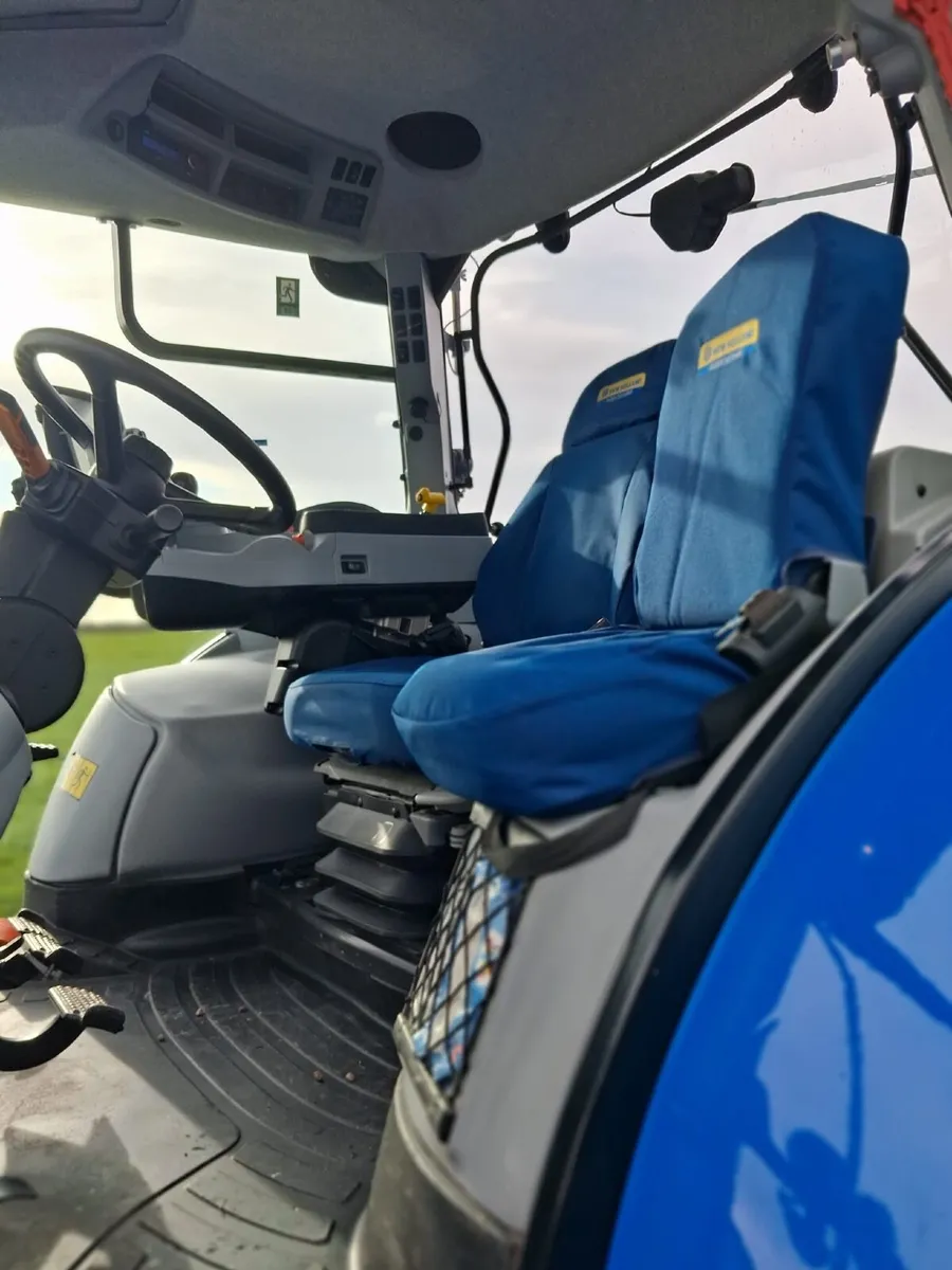 New Holland T7.210 - Image 2