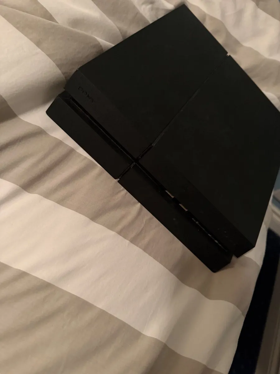 PlayStation 4 - Image 2