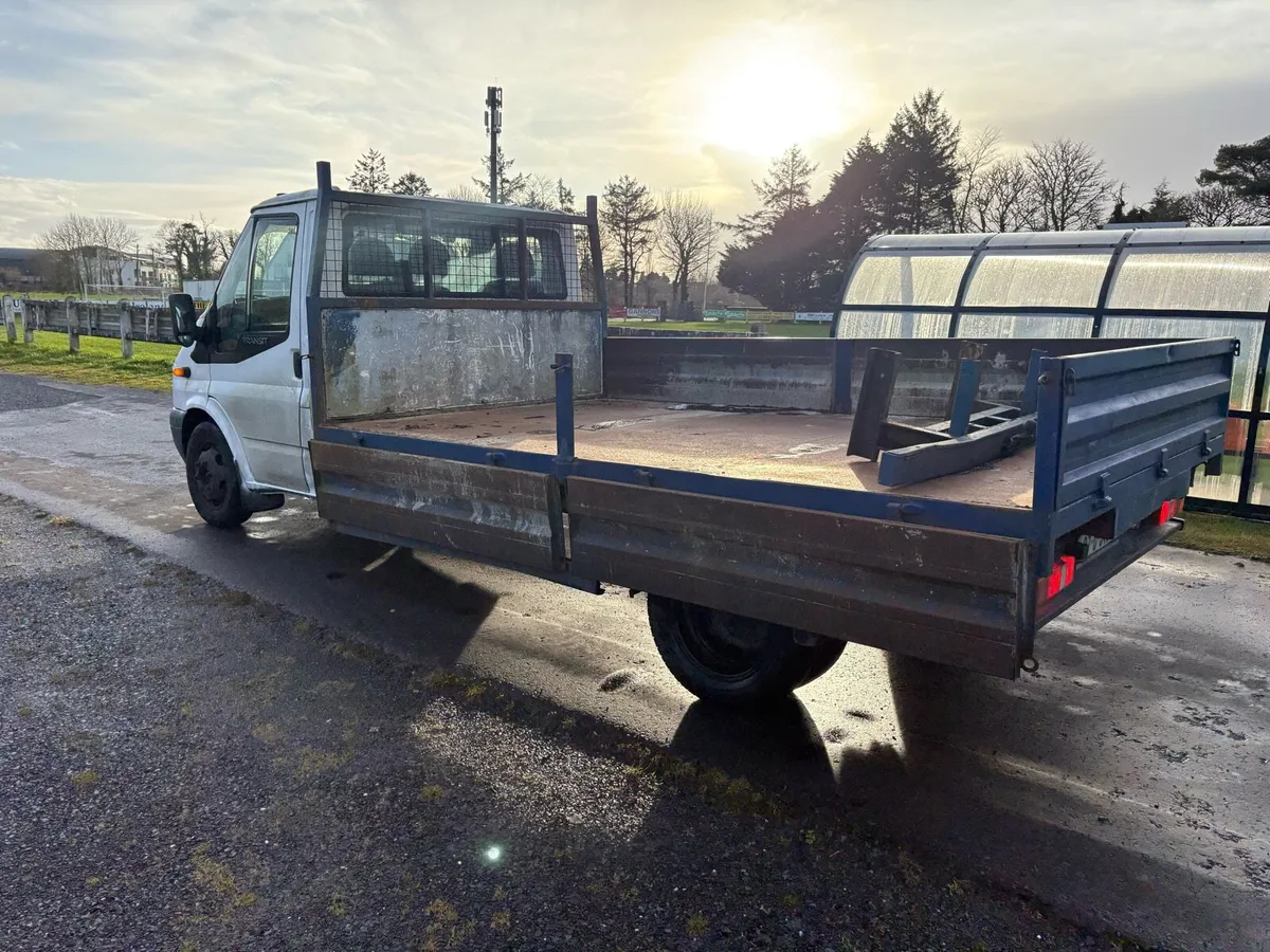 07 Ford Transit 350 Flat Bed Pickup 2.4 DOE 08/26 - Image 2