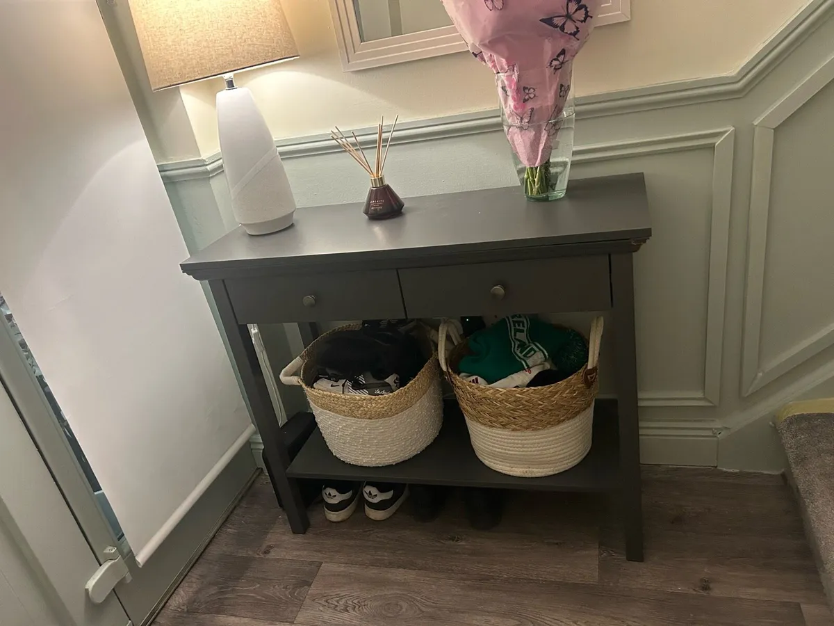 Hall table - Image 1