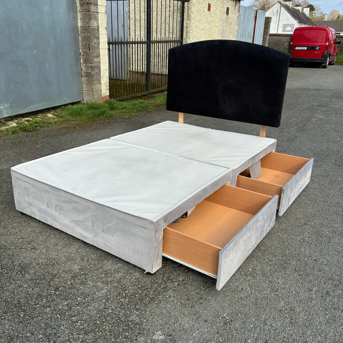 4ft Small double Velvet Bed - Image 3