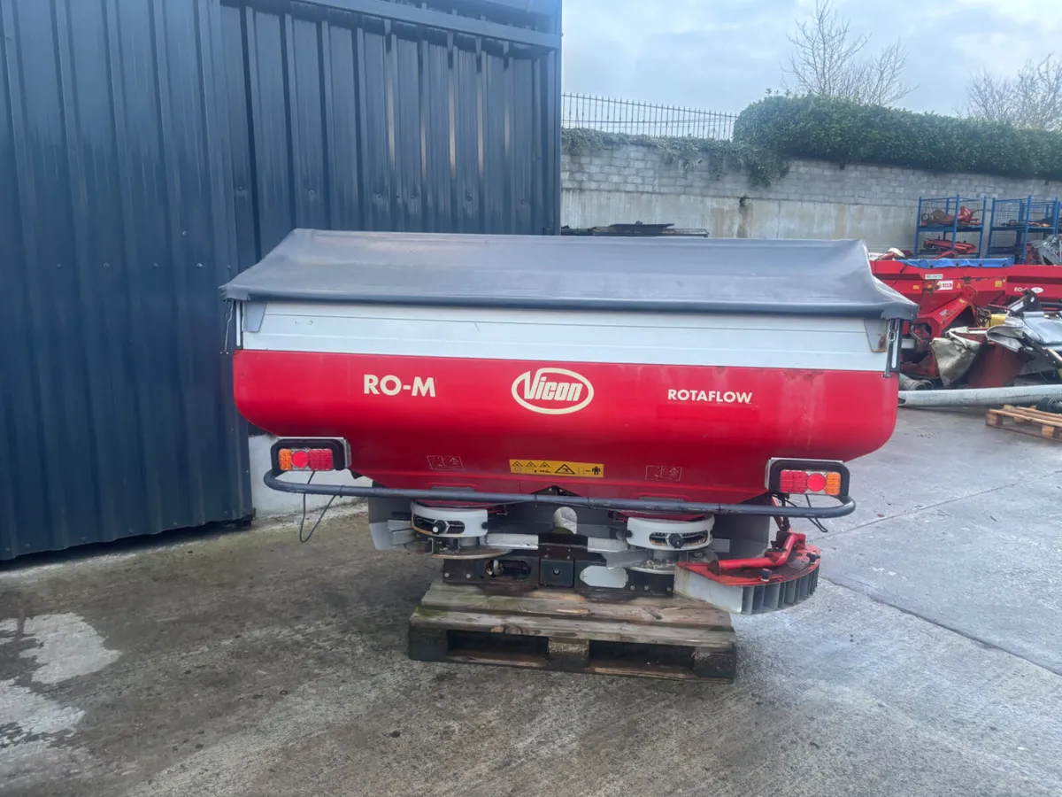 VICON RO-M SPREADER - Image 1