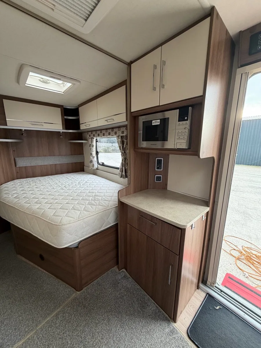Venus 540 caravan - Image 4