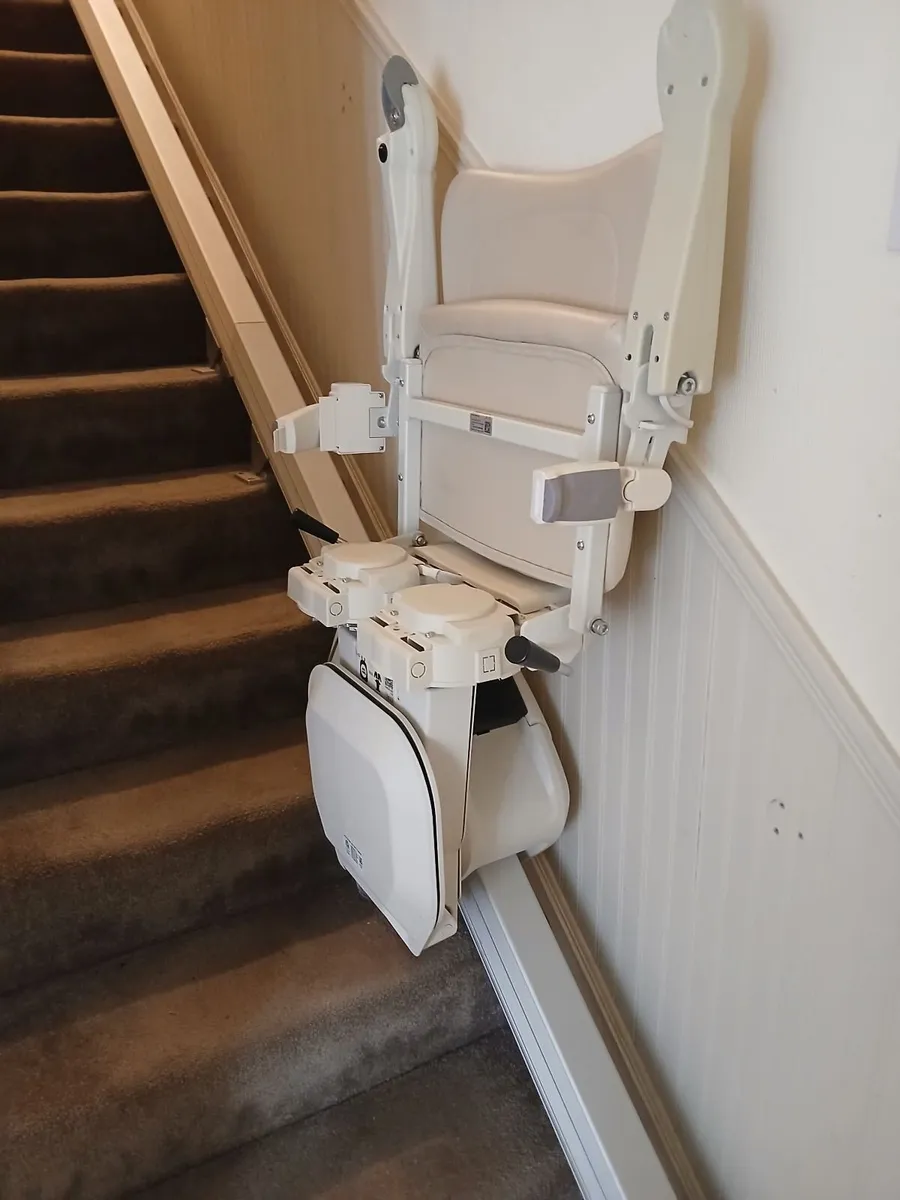 stairlift - Image 2