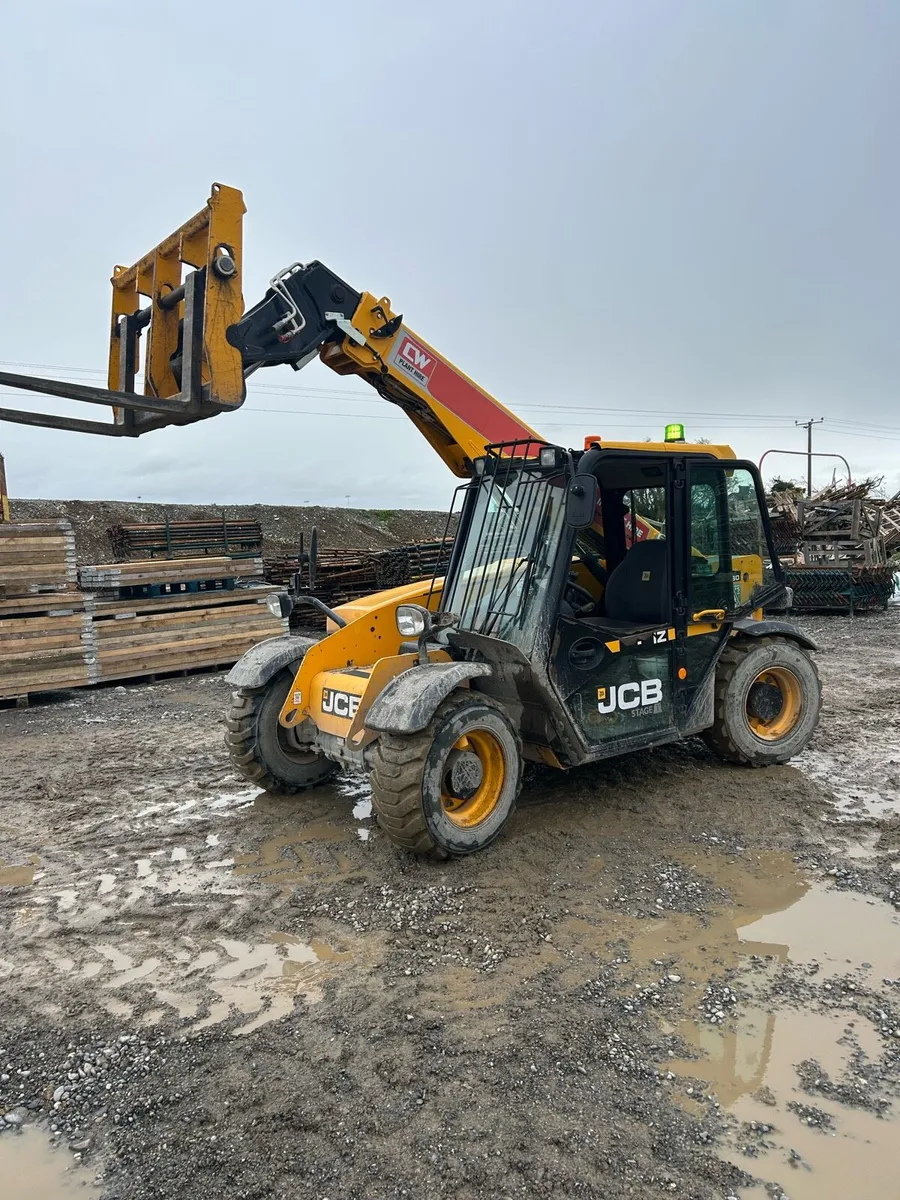 Jcb 525-60 Hi-Viz - Image 1