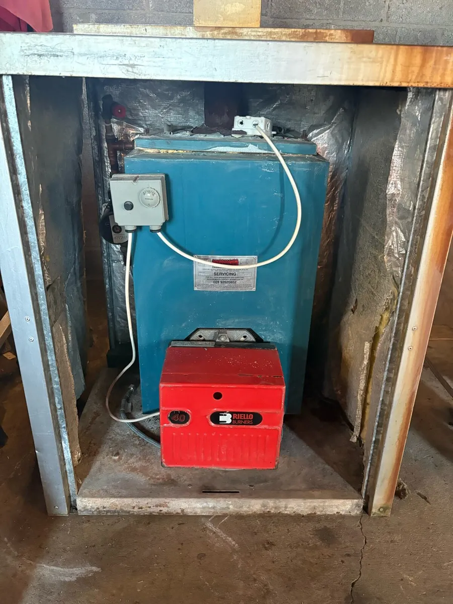 Oil boiler - Image 1