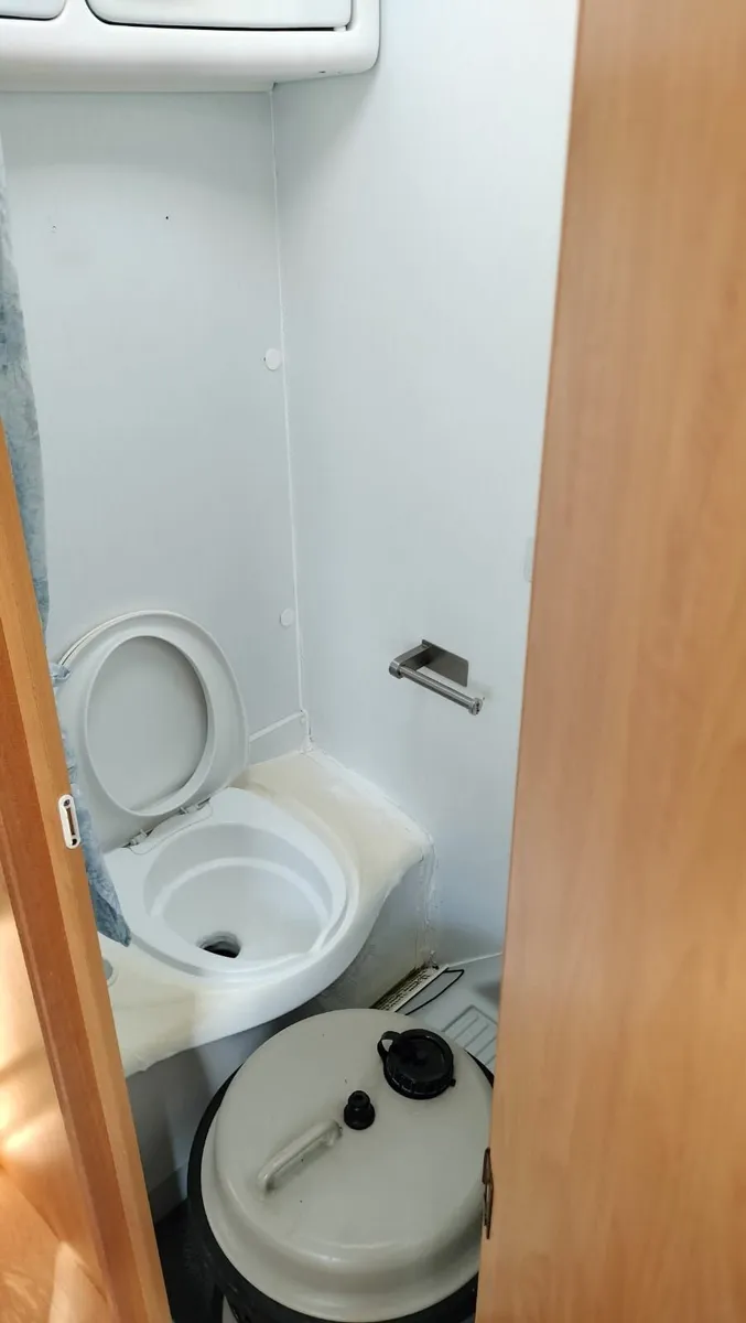 Caravan for rent - Image 2